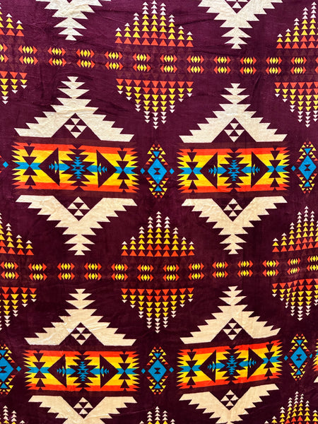 Western Trading Queen Size fleece blankets 2 ply, reversible, BURGANDY